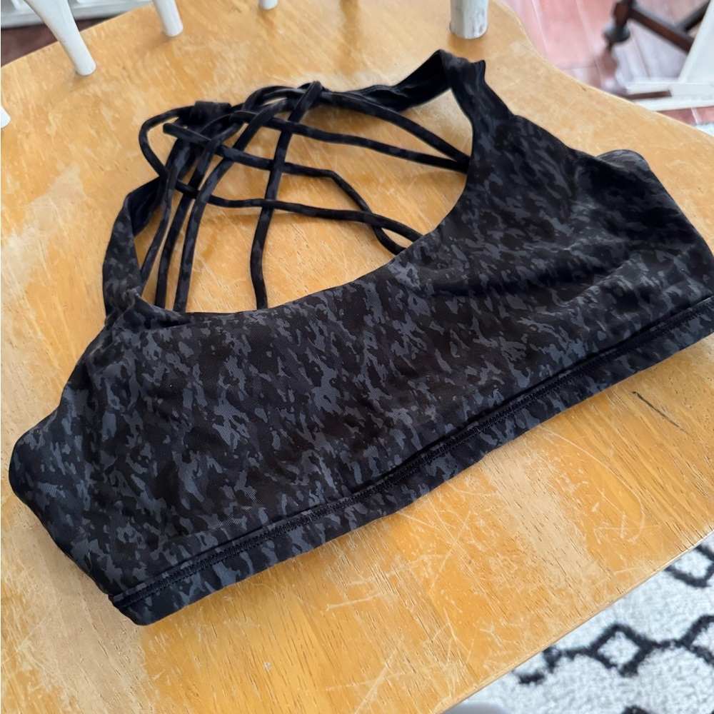 Lululemon Free To Be Bra